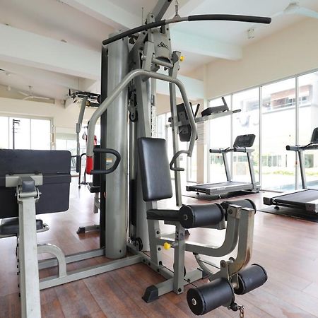Cozy 2 Bedroom W Pool - 6 Pax - Kajang Exterior photo